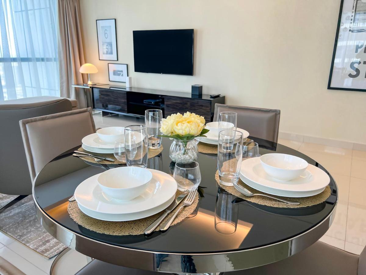 Luton - Damac Paramount 2br High Floor, Business Bay, 61ab06 * Dubai