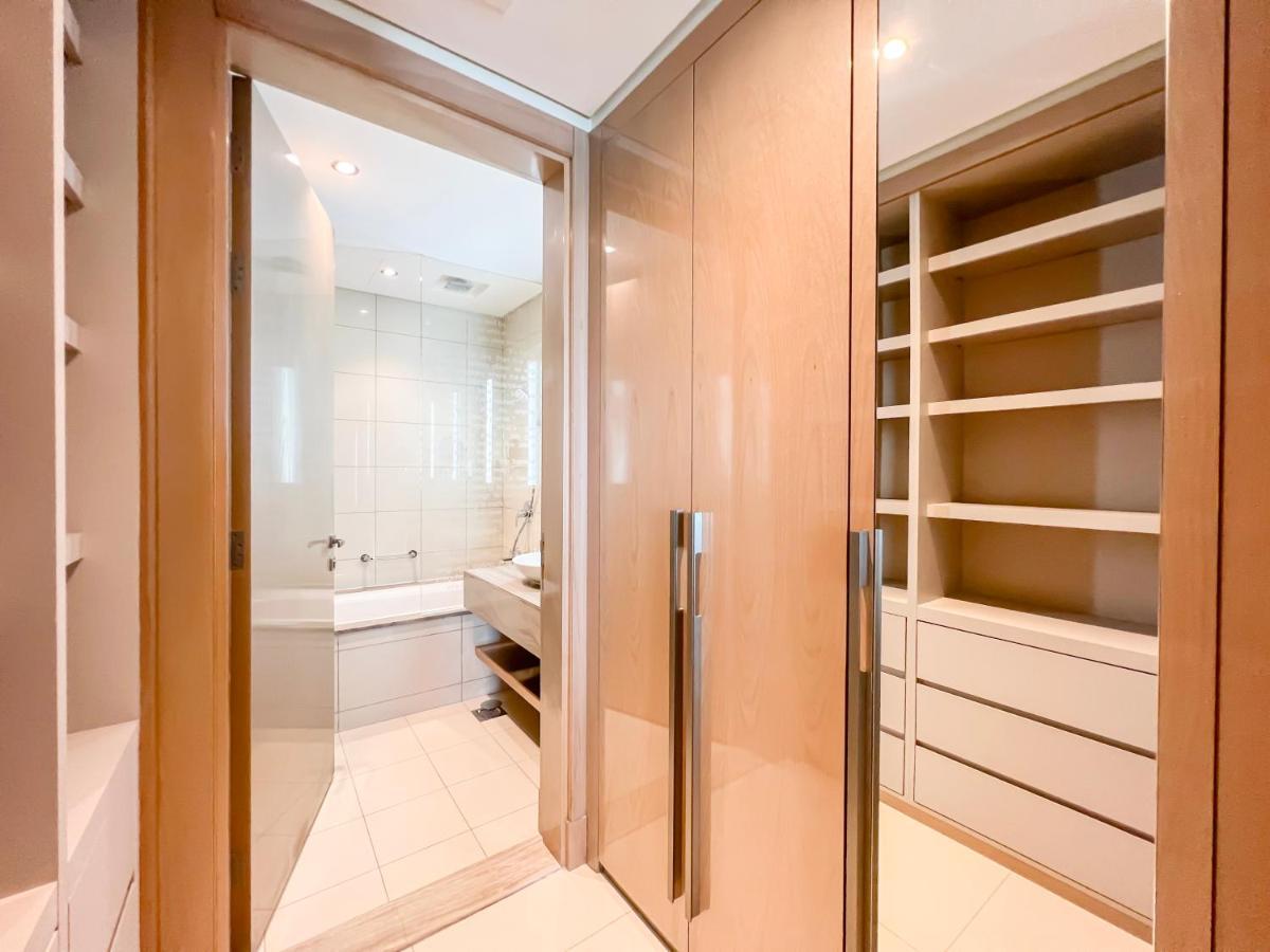 Luton - Damac Paramount 2br High Floor, Business Bay, 61ab06