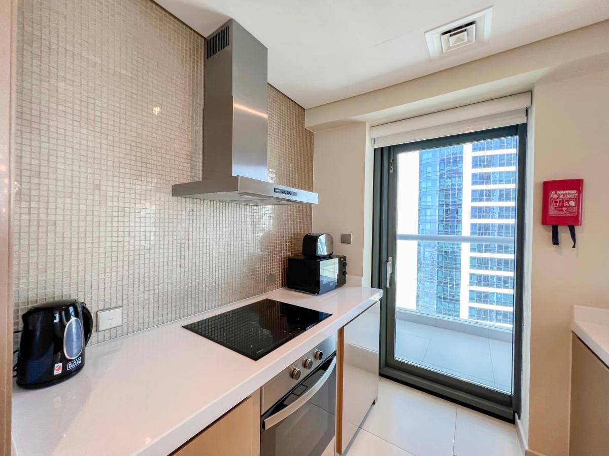 Luton - Damac Paramount 2br High Floor, Business Bay, 61ab06 * Dubai