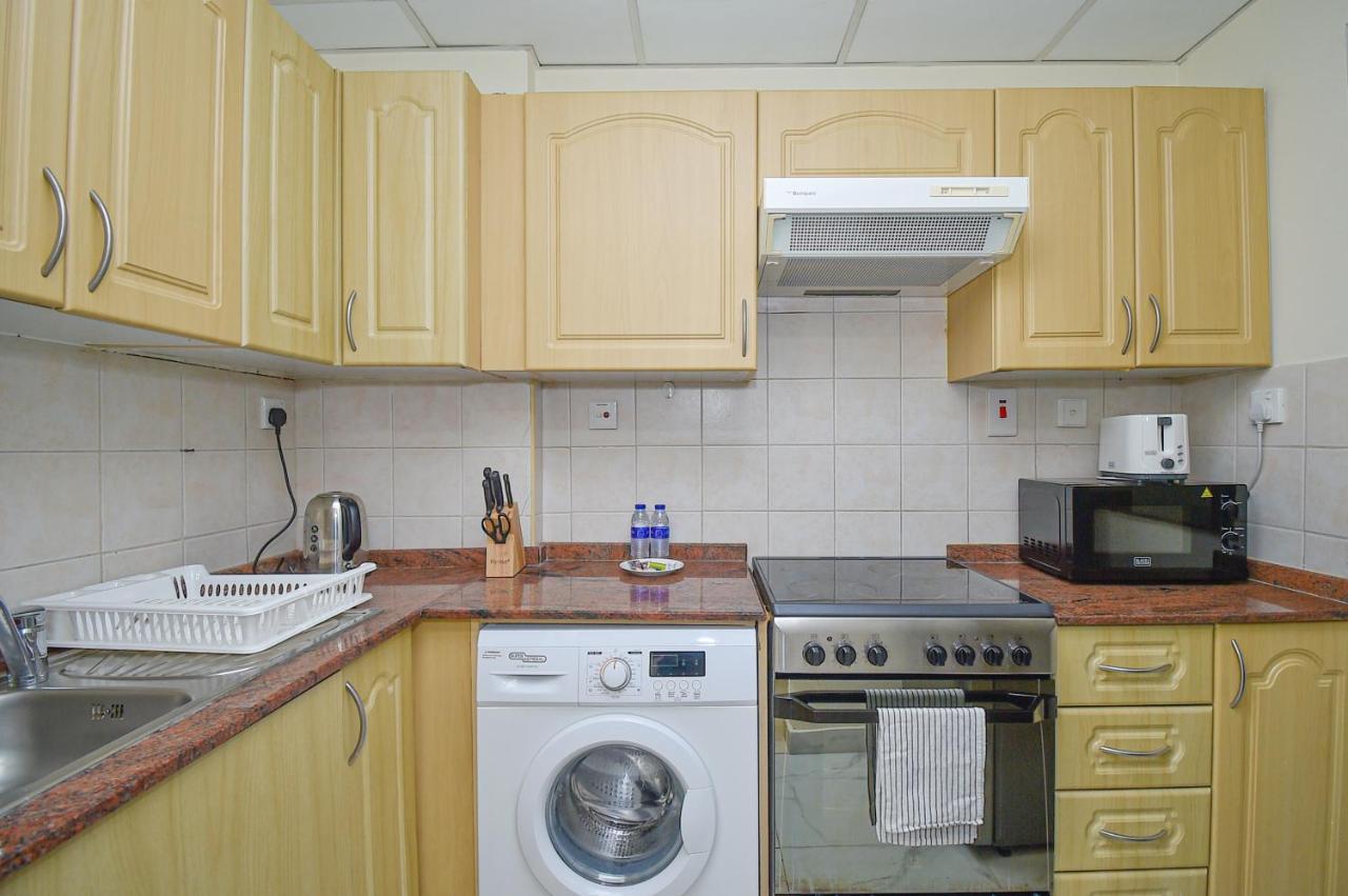 Apartment Luxury Escapes - Cozy 1 Bedroom With Study In Marina Park Tower *