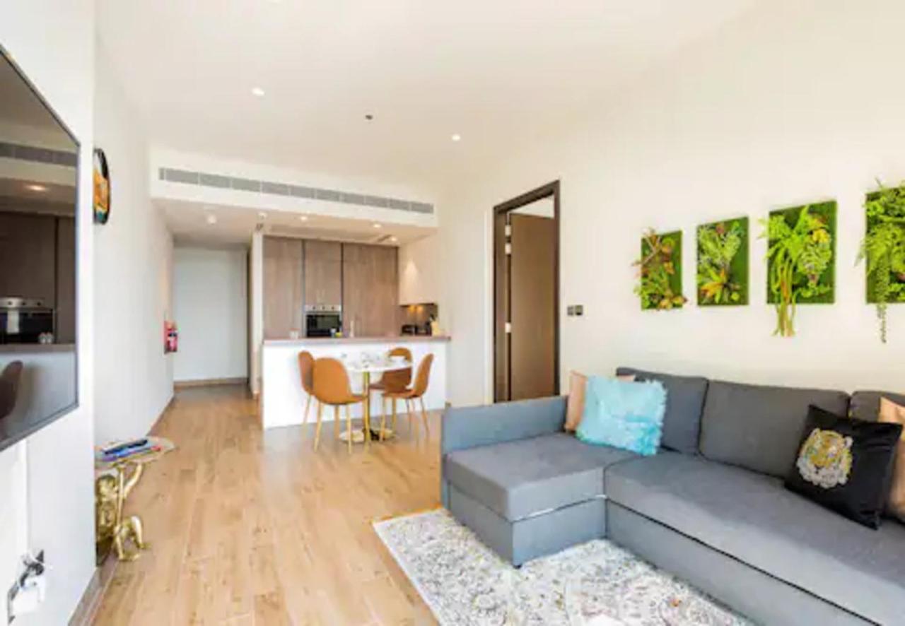 Apartment Mesmerizing 1br Full Marina View At Marina Gate *