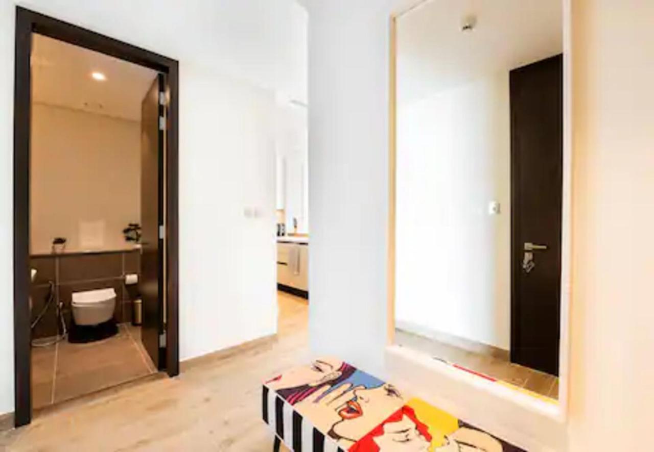 Apartment Mesmerizing 1br Full Marina View At Marina Gate