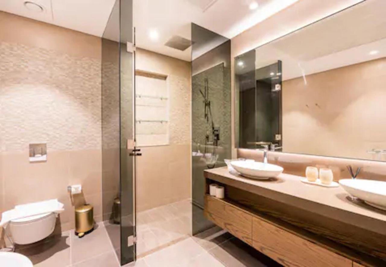 Mesmerizing 1br Full Marina View At Marina Gate Apartment *