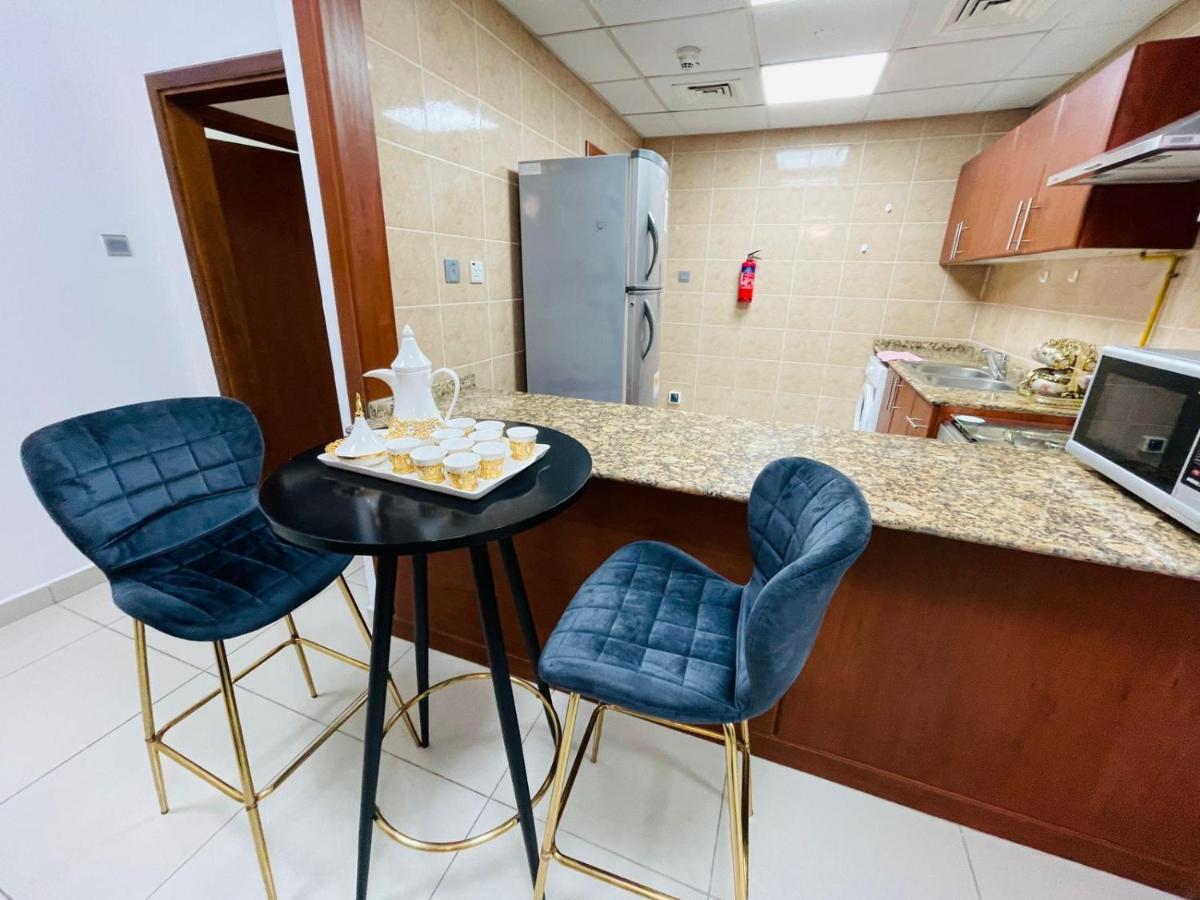 A Perfect Staycation For Tourists And Travelers' Apartment *