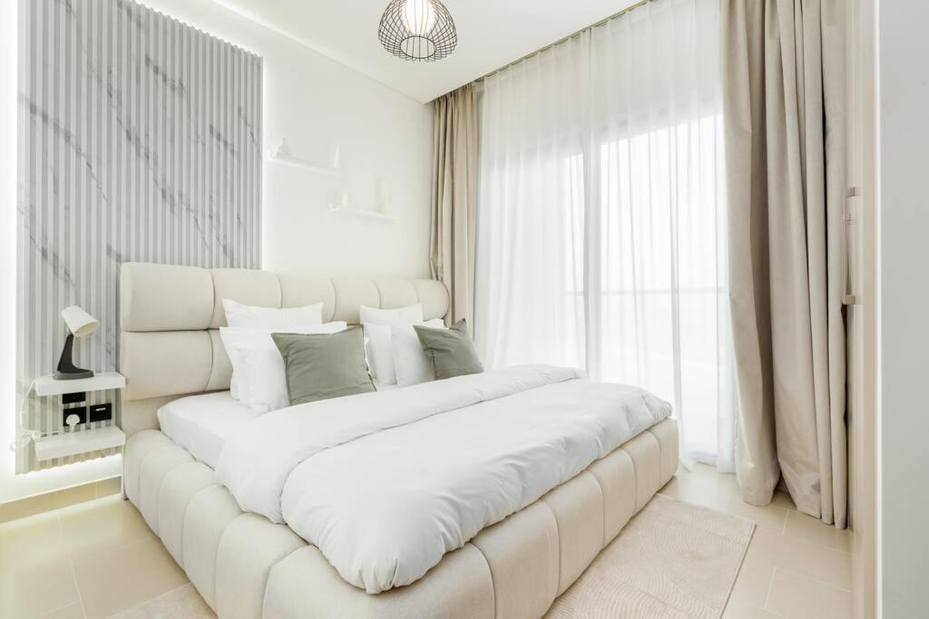 Cozy 1bdr 10' From Burj Khalifa