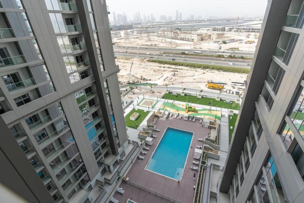Cozy 1bdr 10' From Burj Khalifa Apartment