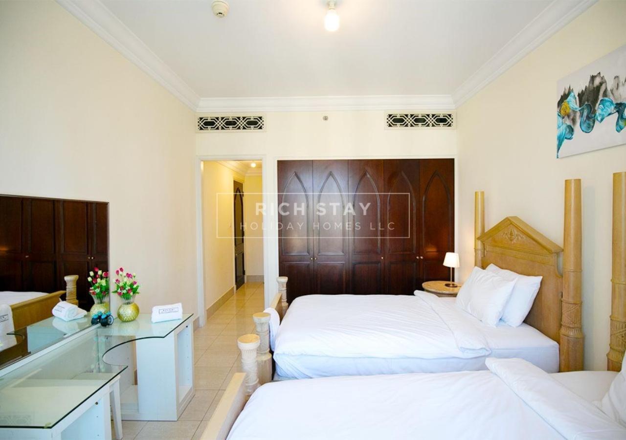 Daire Incredible 2br Apartment, Downtown With Burj & Mall View By Rich *