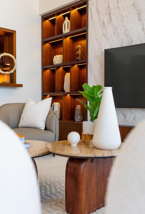 Eden's Homes & - Boulevard Point Dubai
