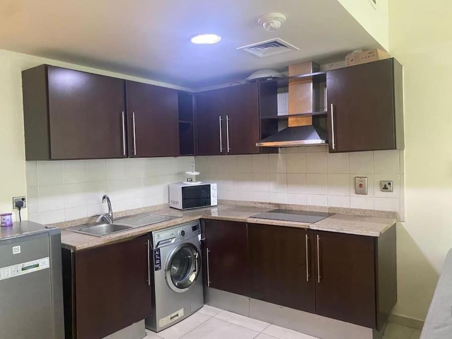 Waking Up With The Sea View! Apartamento Dubai