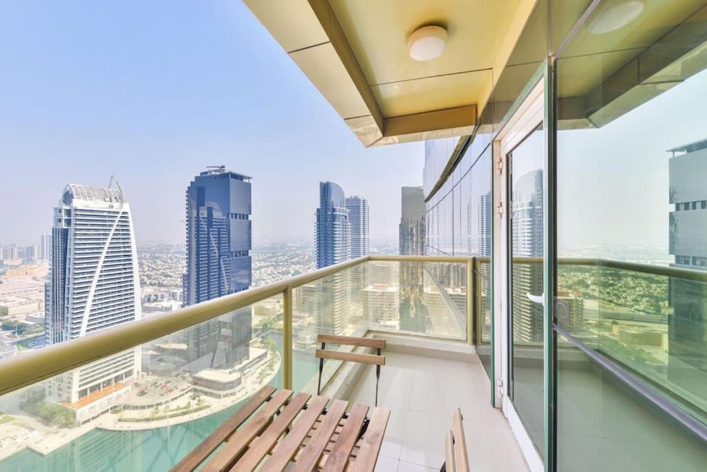 Height. Great View. Apartment