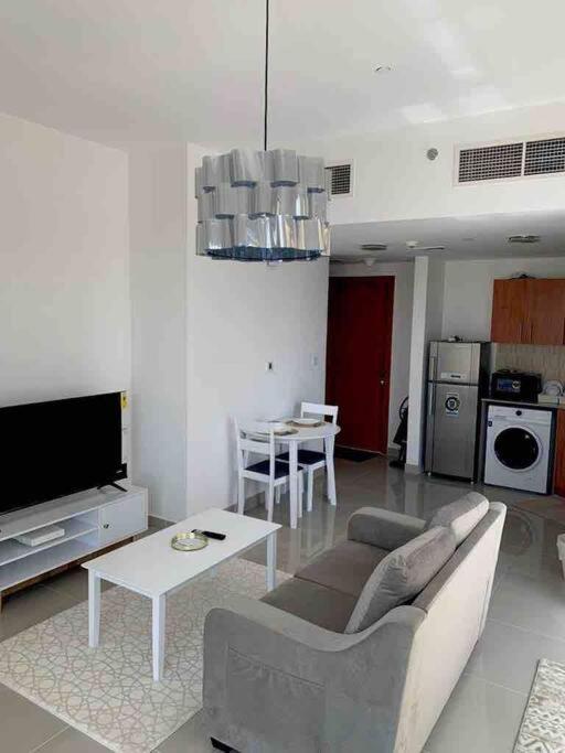 One Bedroom Apartment- Impz *