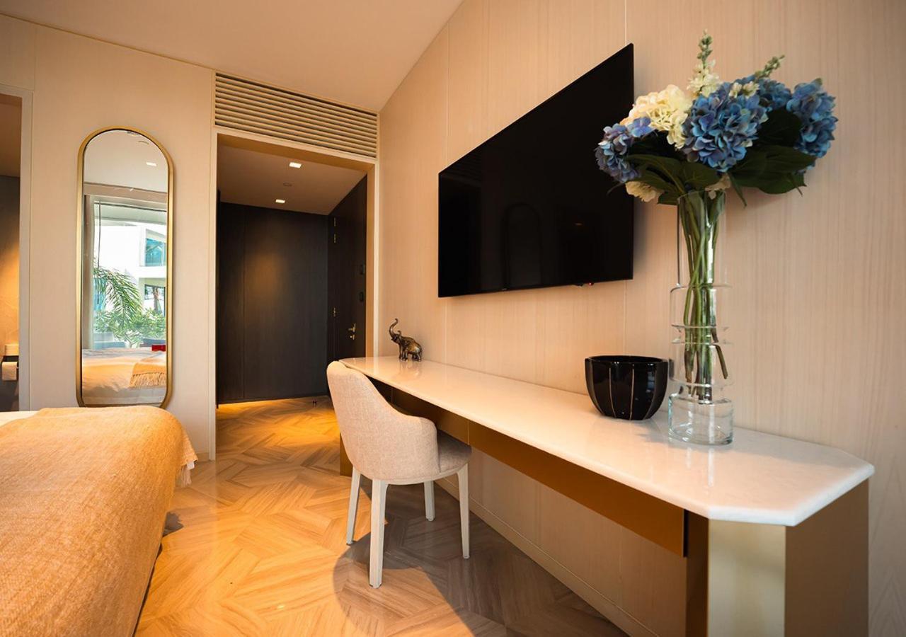 Luxury 2 Bedroom In The World Famous * Dubai
