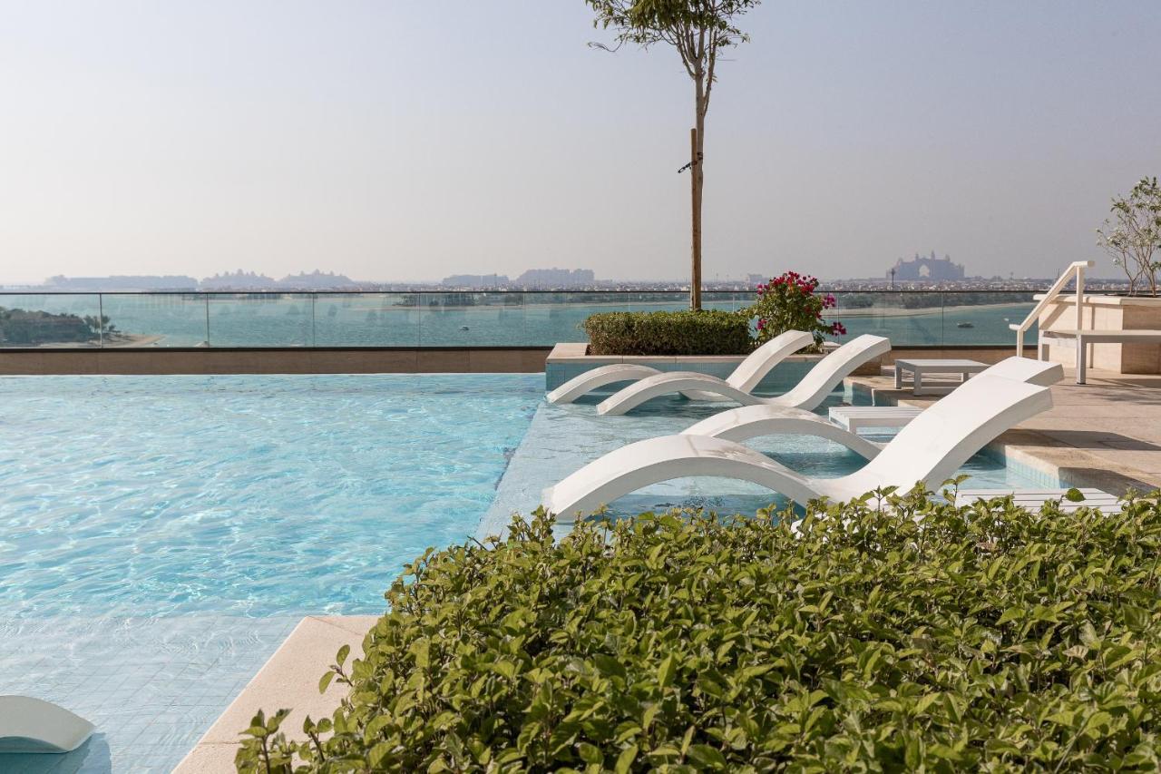 Sea View With Private Access! 3br & Maid Rm Apartment Dubai