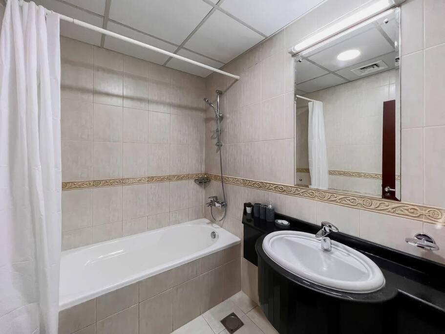 Stonetree - Elite 1 Bedroom - Near Tram Apartment *