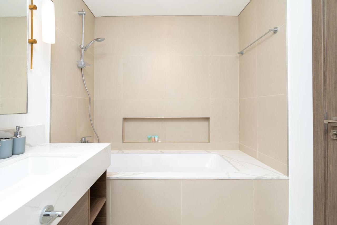 Vacay Lettings - Getaway Creek Harbour Apartment *