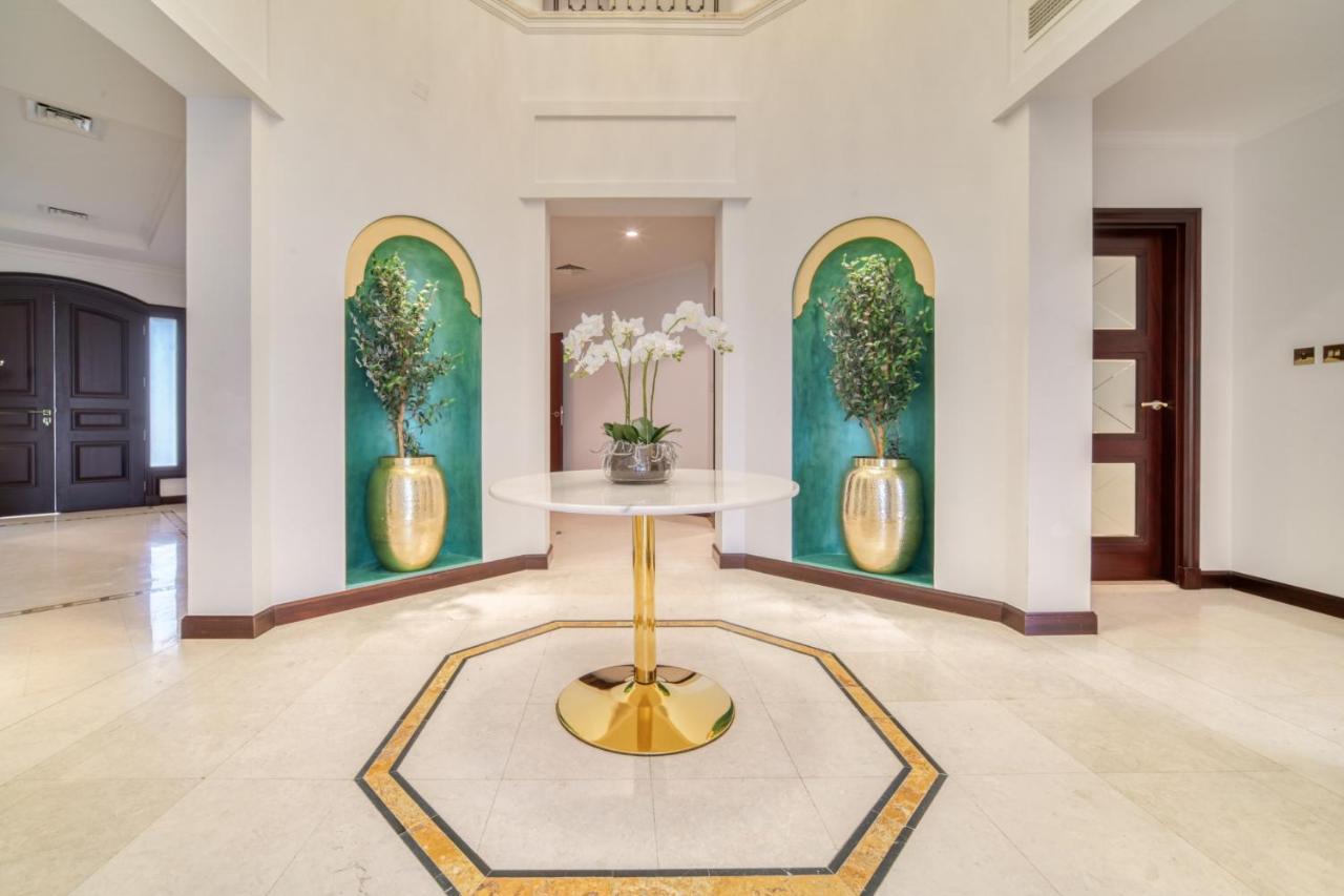 Frond E Villa, Palm Jumeirah - Mint Daire *