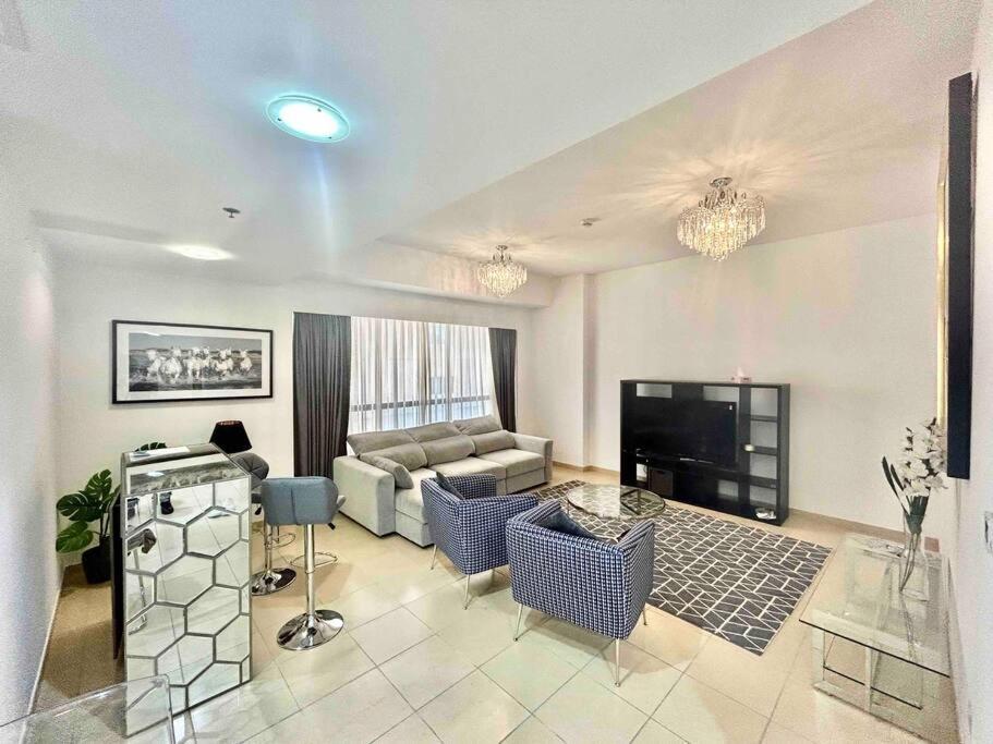 Jbr Sea View 2 Bedroom Dubai