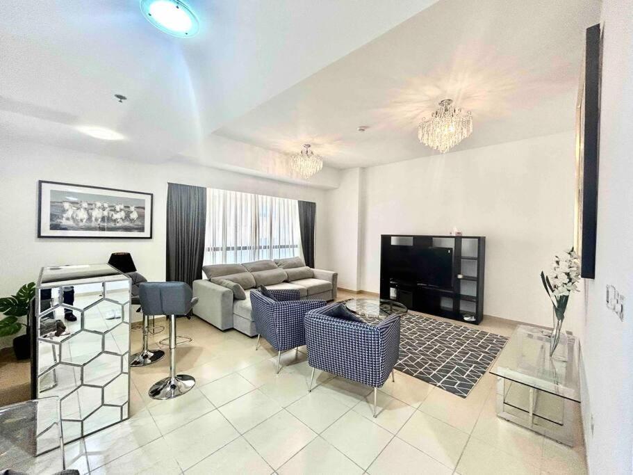 Jbr Sea View 2 Bedroom *