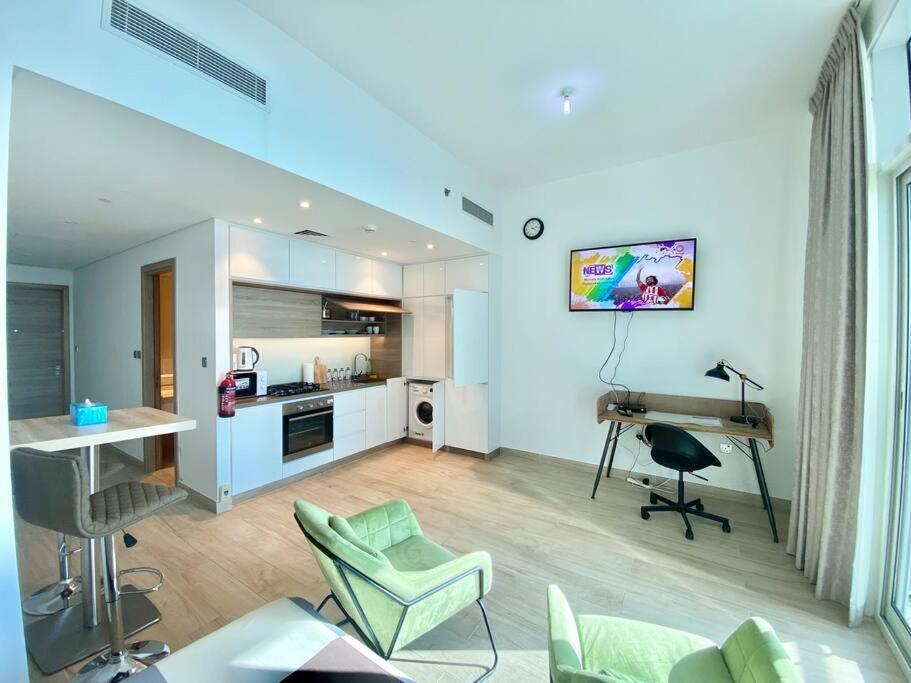 Beautiful Studio In Marina Apartment Dubai