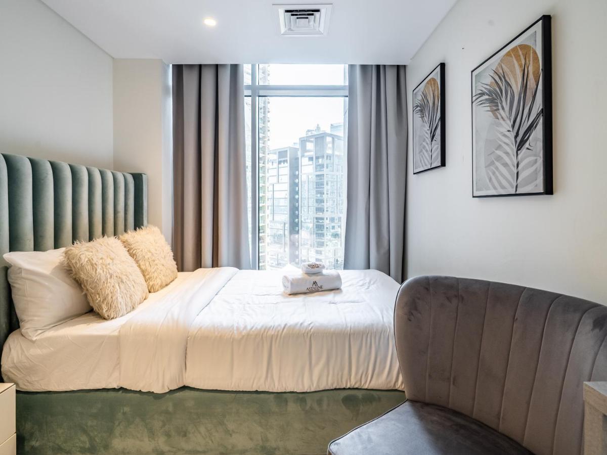 Charming 2br In Boulevard Crescent - Downtown Apartment Dubai