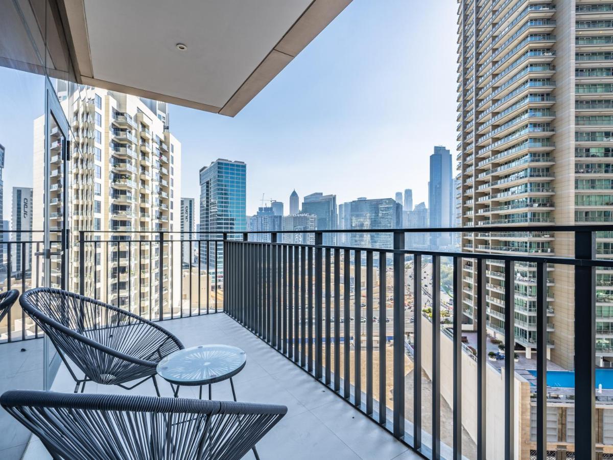 Charming 2br In Boulevard Crescent - Downtown