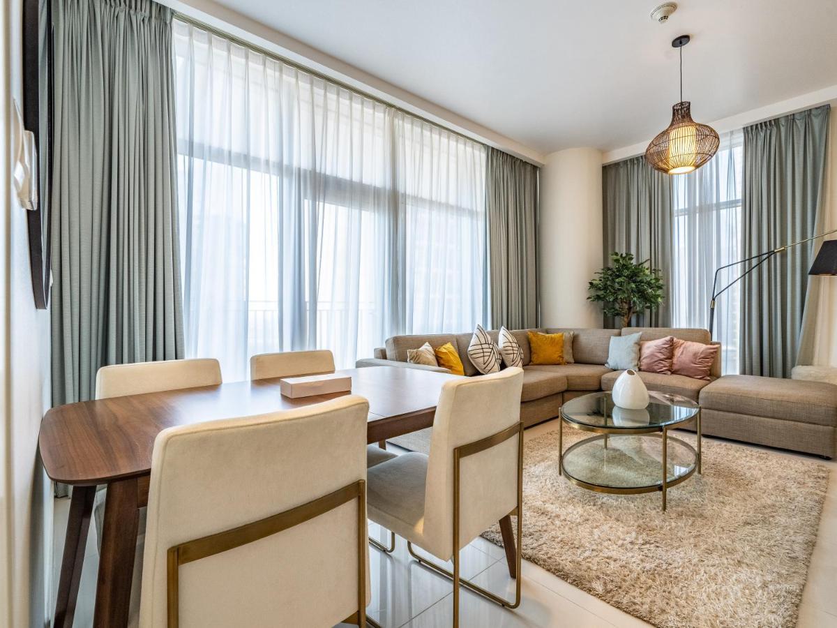 Charming 2br In Boulevard Crescent - Downtown Apartment *