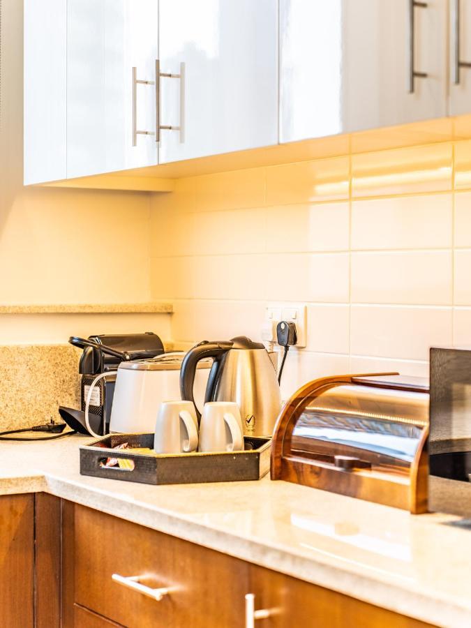 Charming 2br In Boulevard Crescent - Downtown Apartment