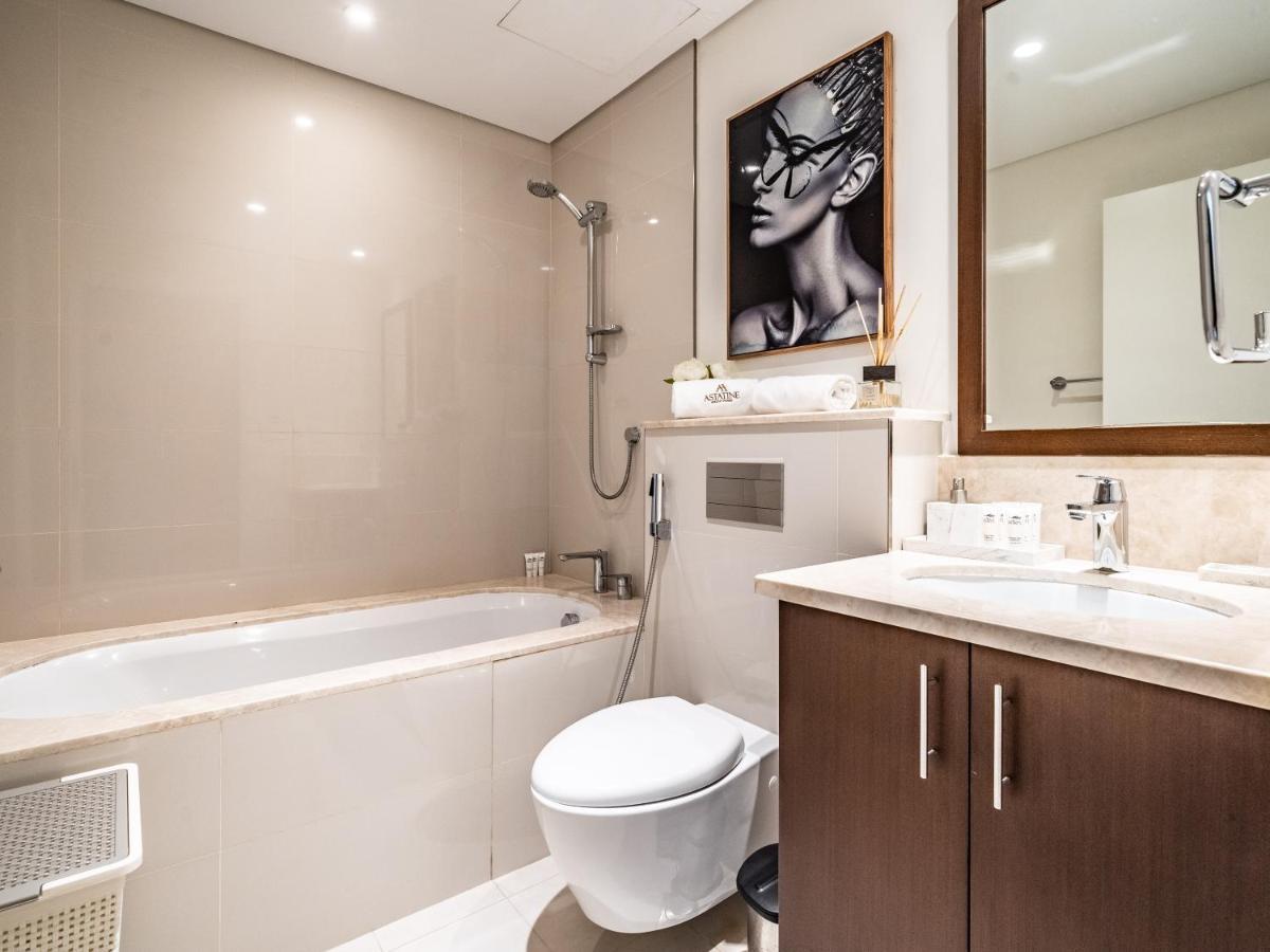 Charming 2br In Boulevard Crescent - Downtown Apartment Dubai