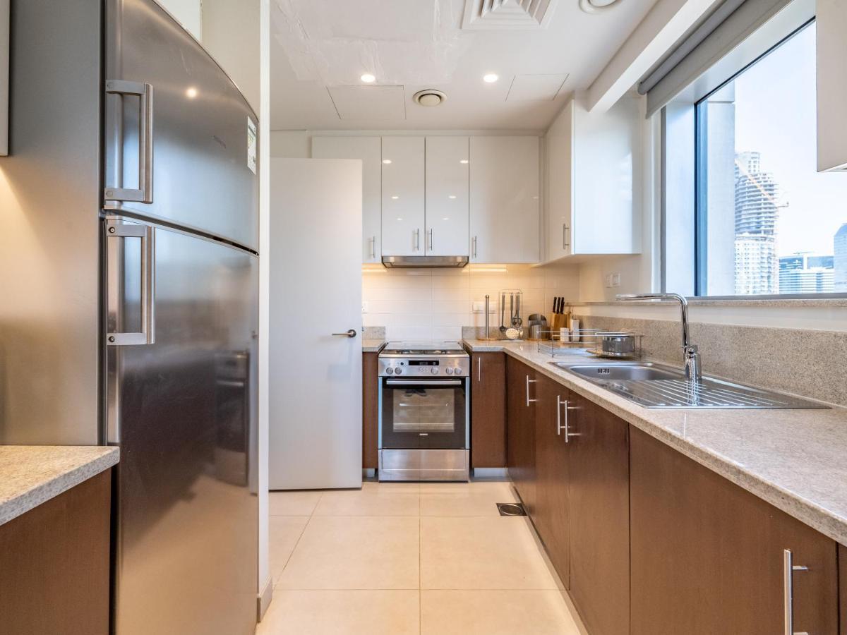 Charming 2br In Boulevard Crescent - Downtown * Dubai