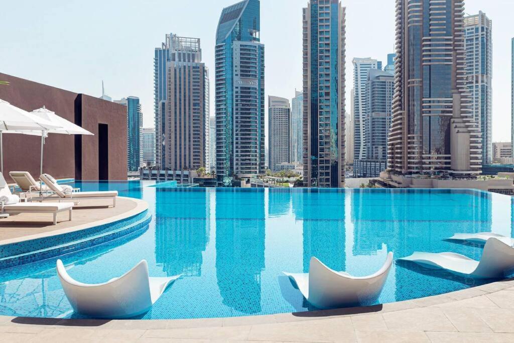 Vogue Marina Gate - Marina Apartment Dubai