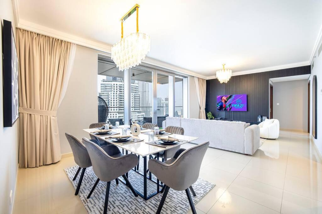 Magnificent Brand New Lux 3br Burj & Fountain View *