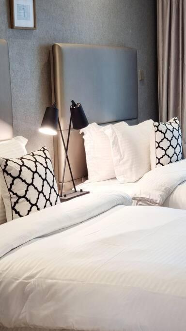 Apartment Luxury Paramount A21 *
