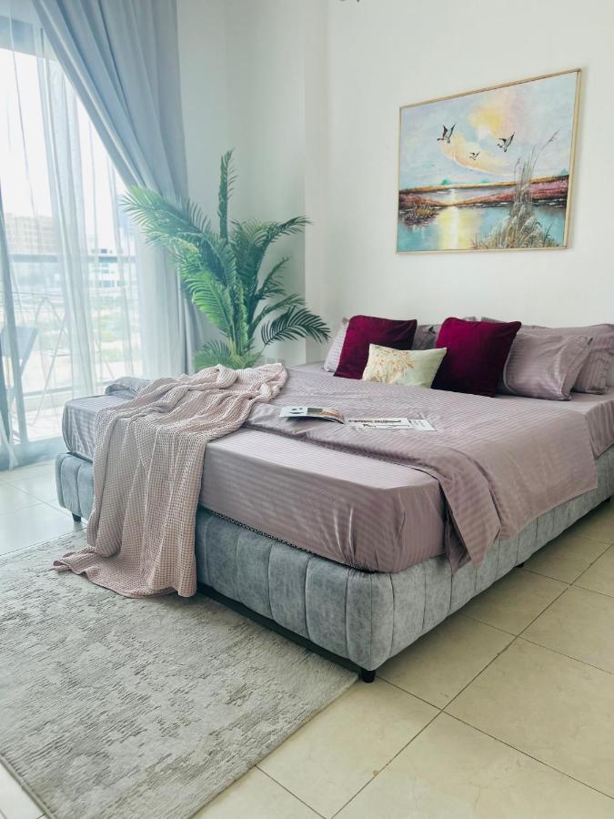 1-bedroom Unit With Pool In Land Complex Al Ain Road Apartment *