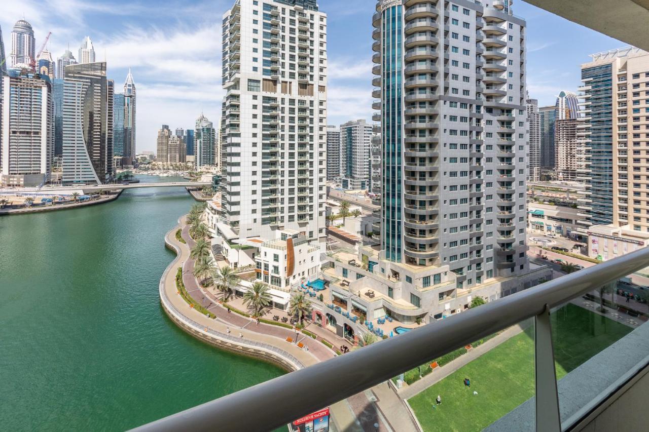 Lux Spectacular Marina View Dubai