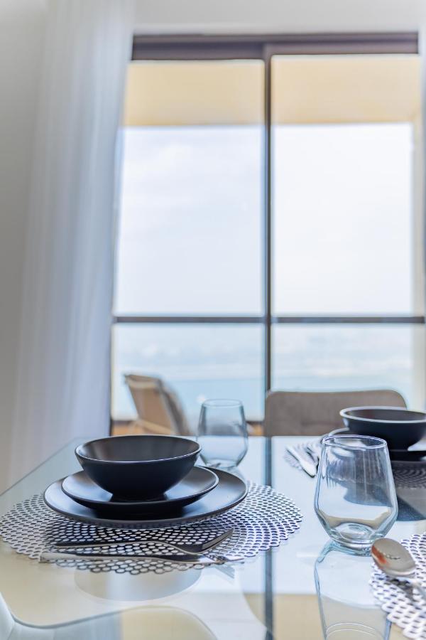 Spacious 2br - Eye & Sea View - Jbr * Dubai