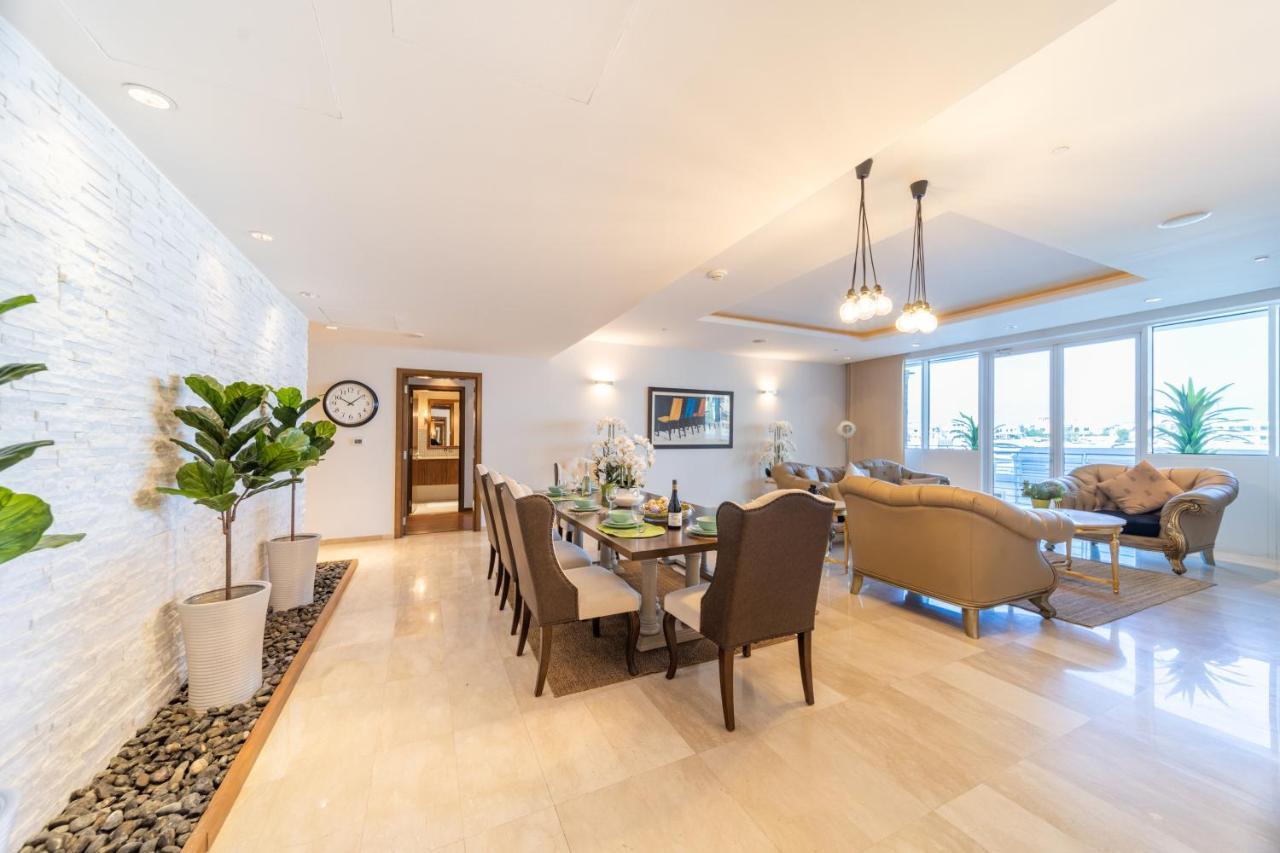 2 Bedroom App With Private And Infinity Pool