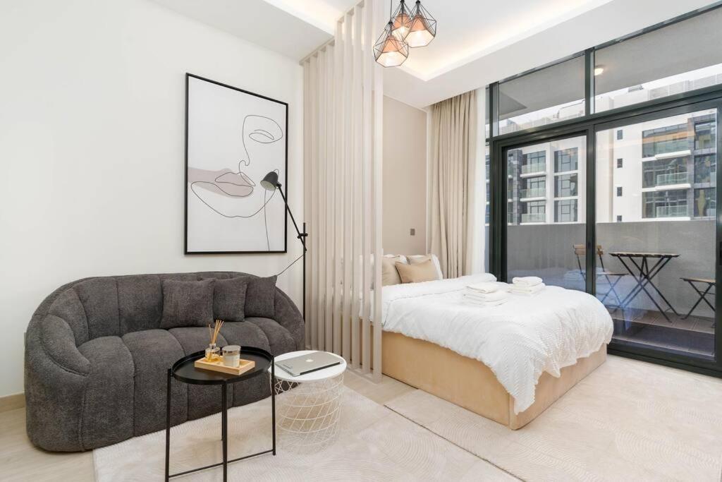 Chic @ Azizi Riviera 10 - Apartment
