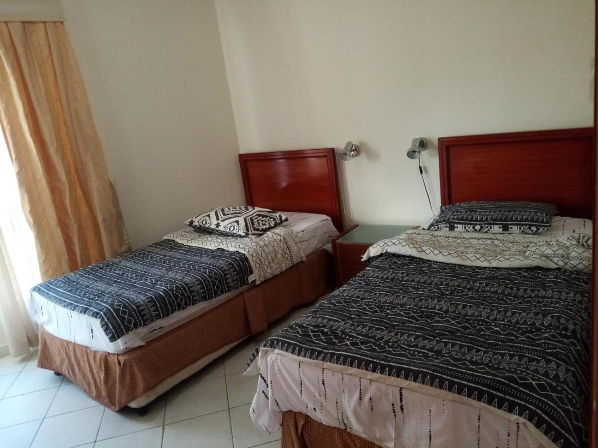 Apartamento Lovely 2br Al Deyafa Dubai