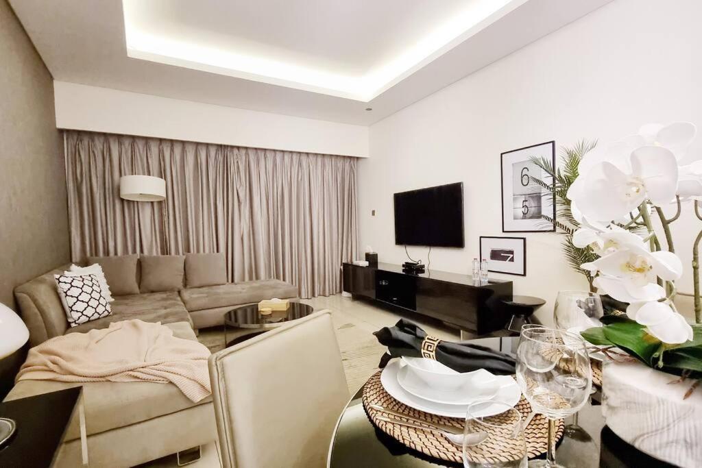 Amazing Paramount D48 Apartment *