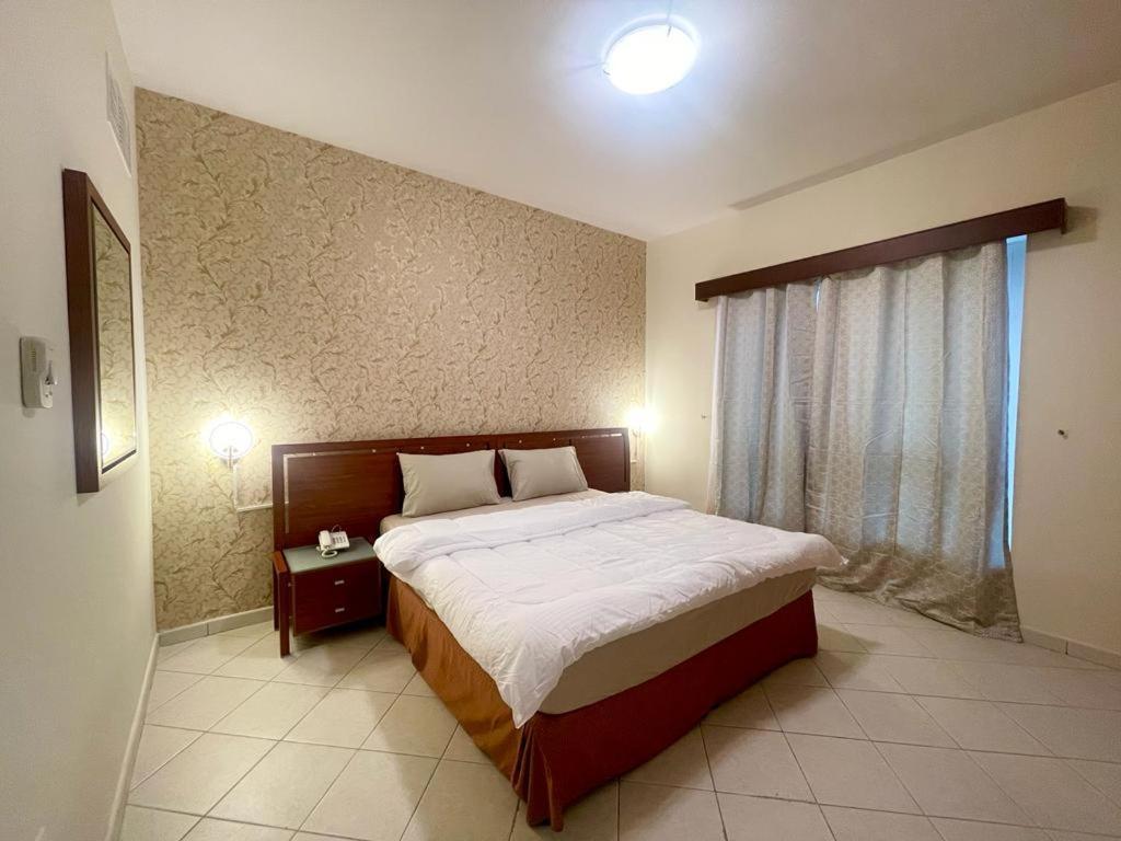 Apartamento Lovely 2br Al Deyafa Dubai