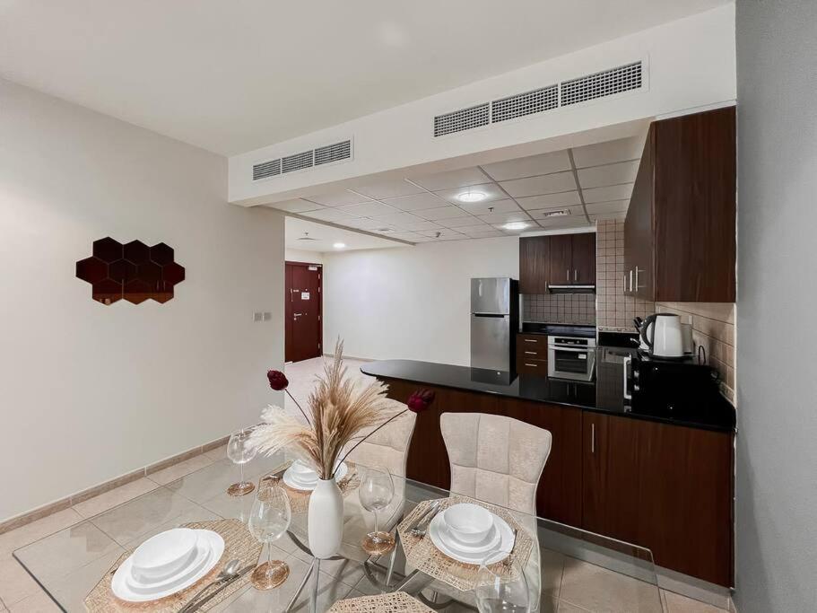 Apartment Stonetree - Elite 1 Bedroom - Near Tram *