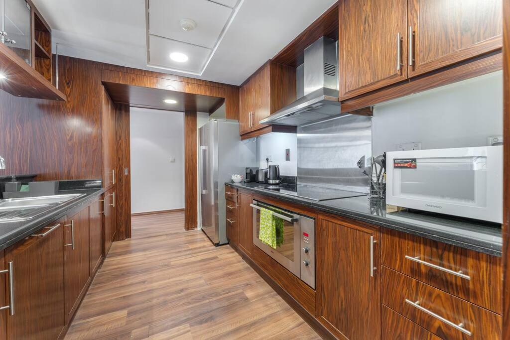 Majestic Duplex With Burj Khalifa View In Downtown Apartment Dubai
