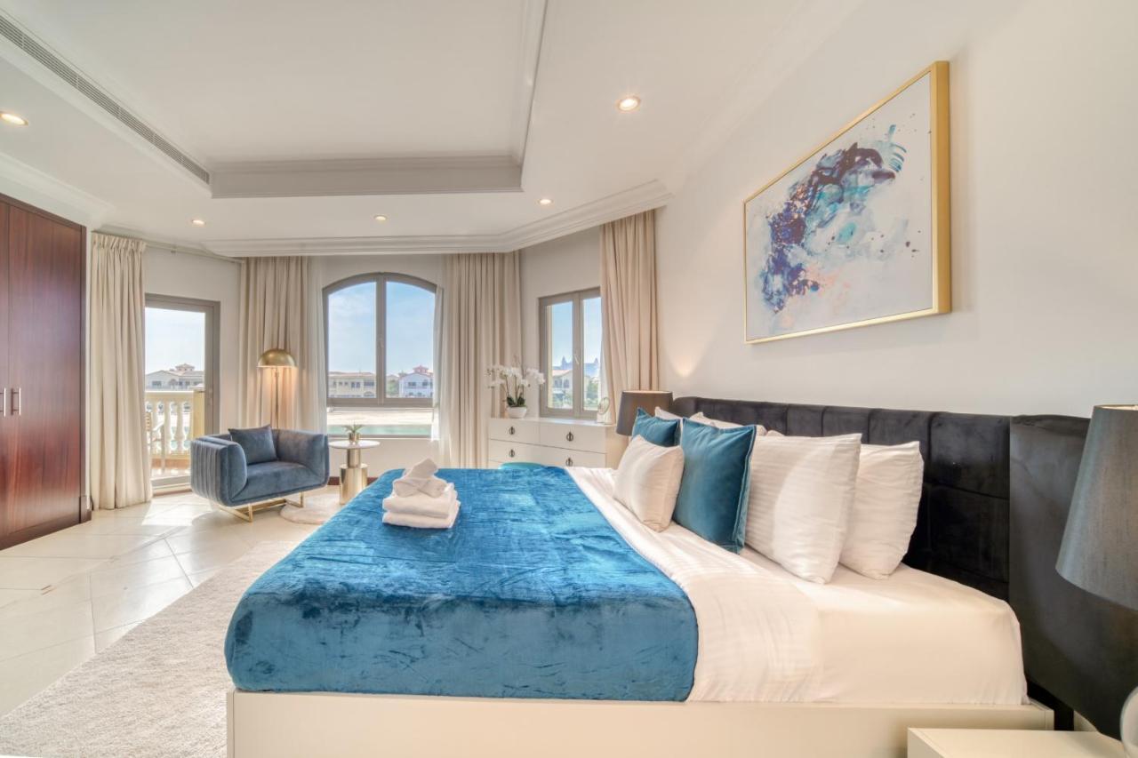 Frond E Villa, Palm Jumeirah - Mint * Dubai