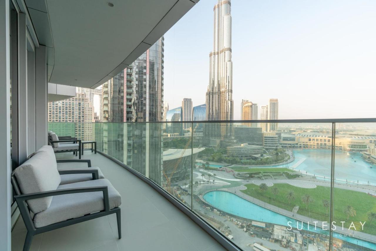 Fountain And Burj Khalifa Facing Exclusive Dubai