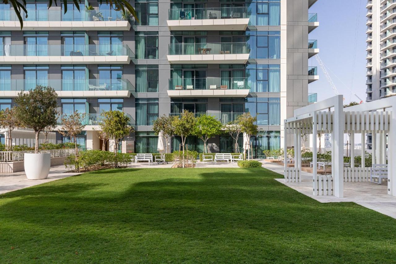 Apartment Sea View With Private Access! 3br & Maid Rm *