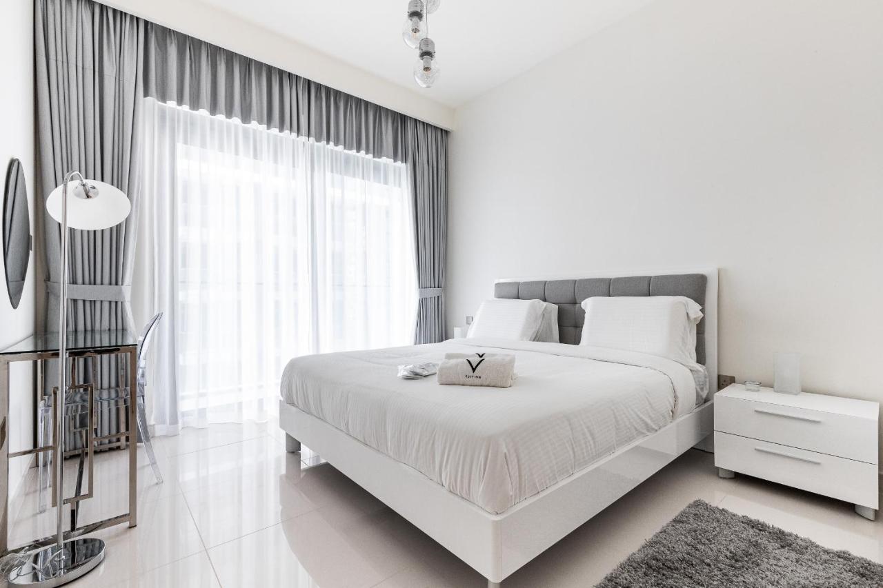 Apartment Sea View With Private Access! 3br & Maid Rm