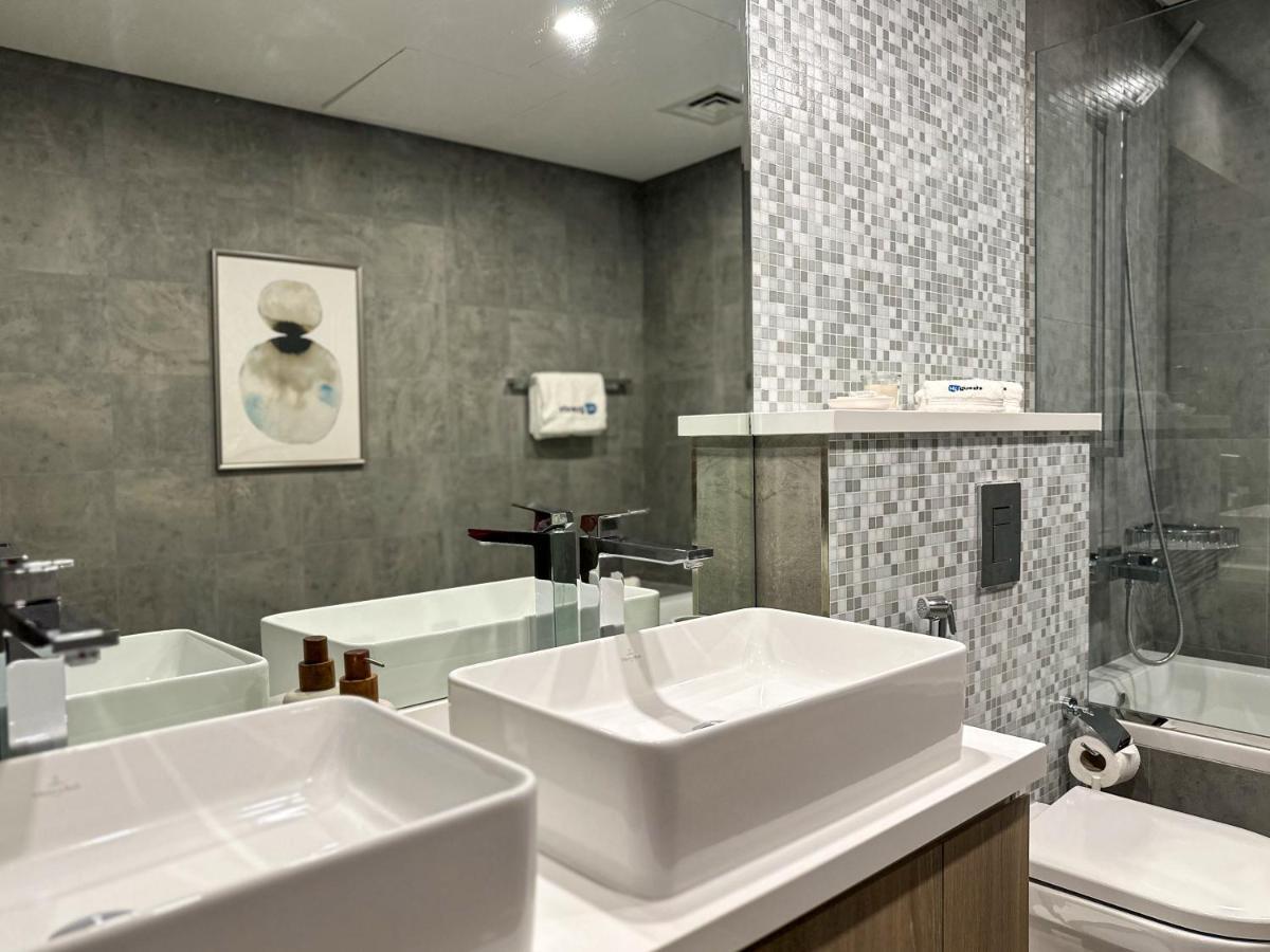 Apartment Higuests - Stylish With Balcony And Partial Marina View *