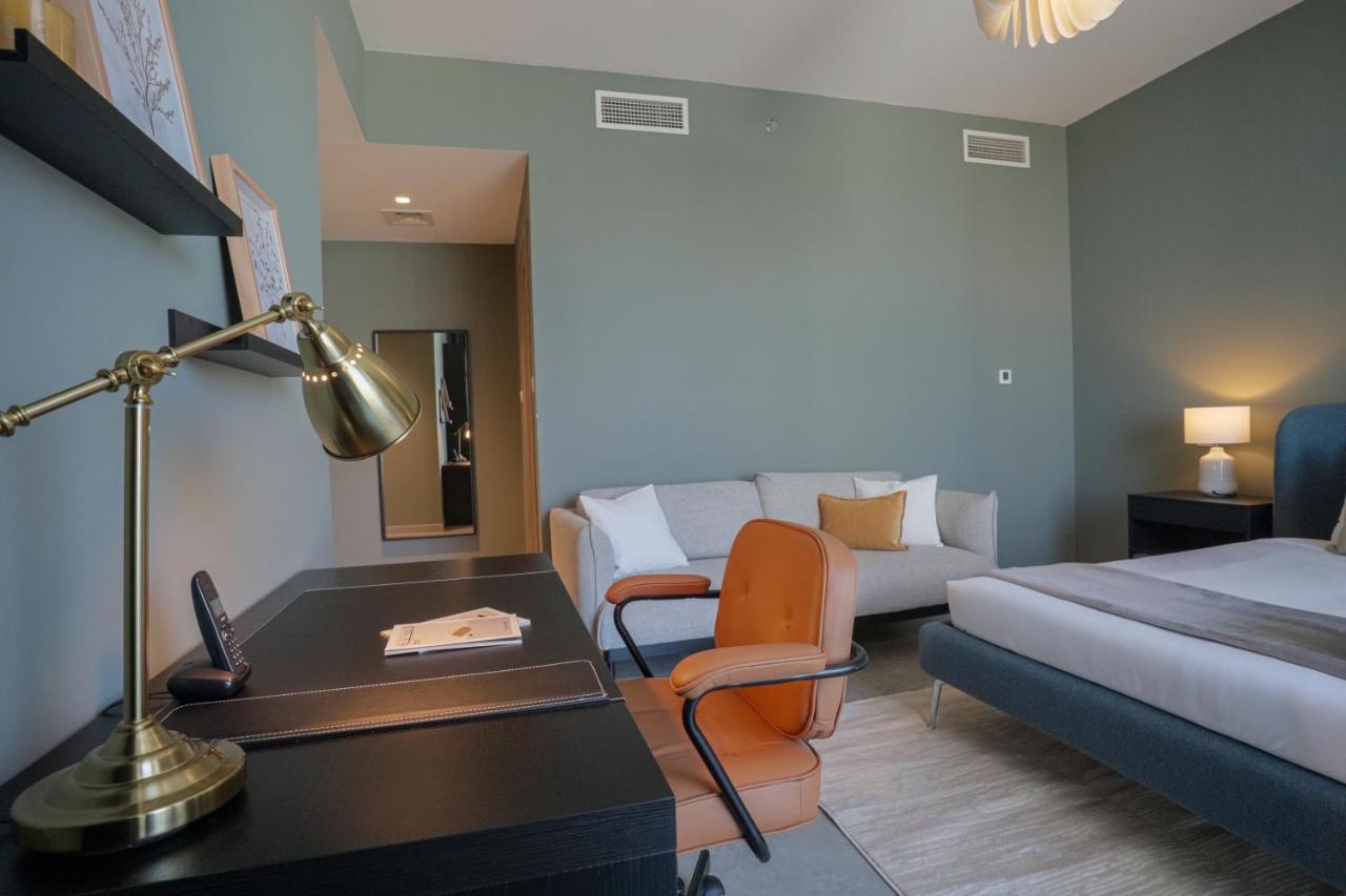 Higuests - Stylish With Balcony And Partial Marina View * Dubai