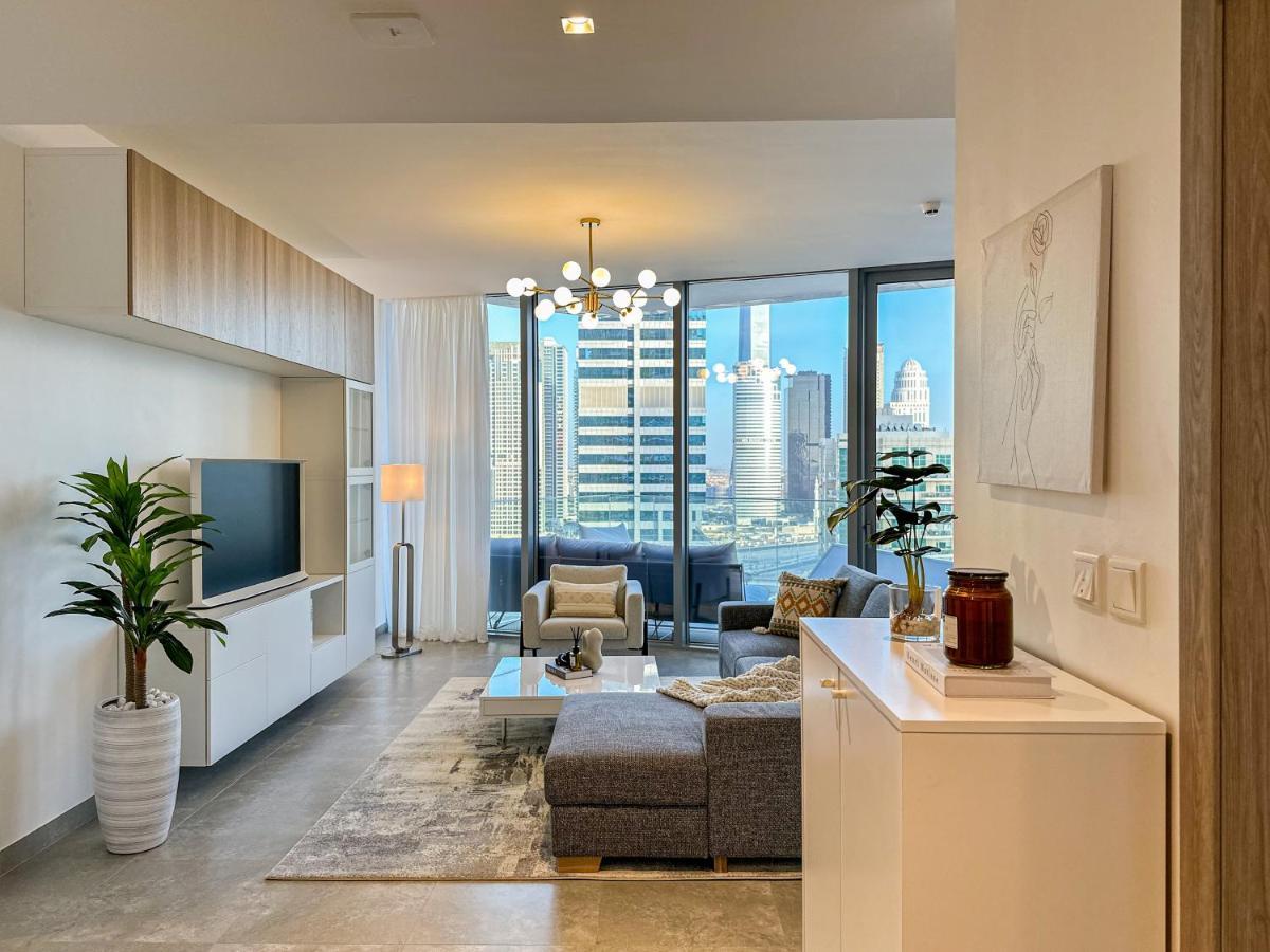 Higuests - Stylish With Balcony And Partial Marina View Dubai