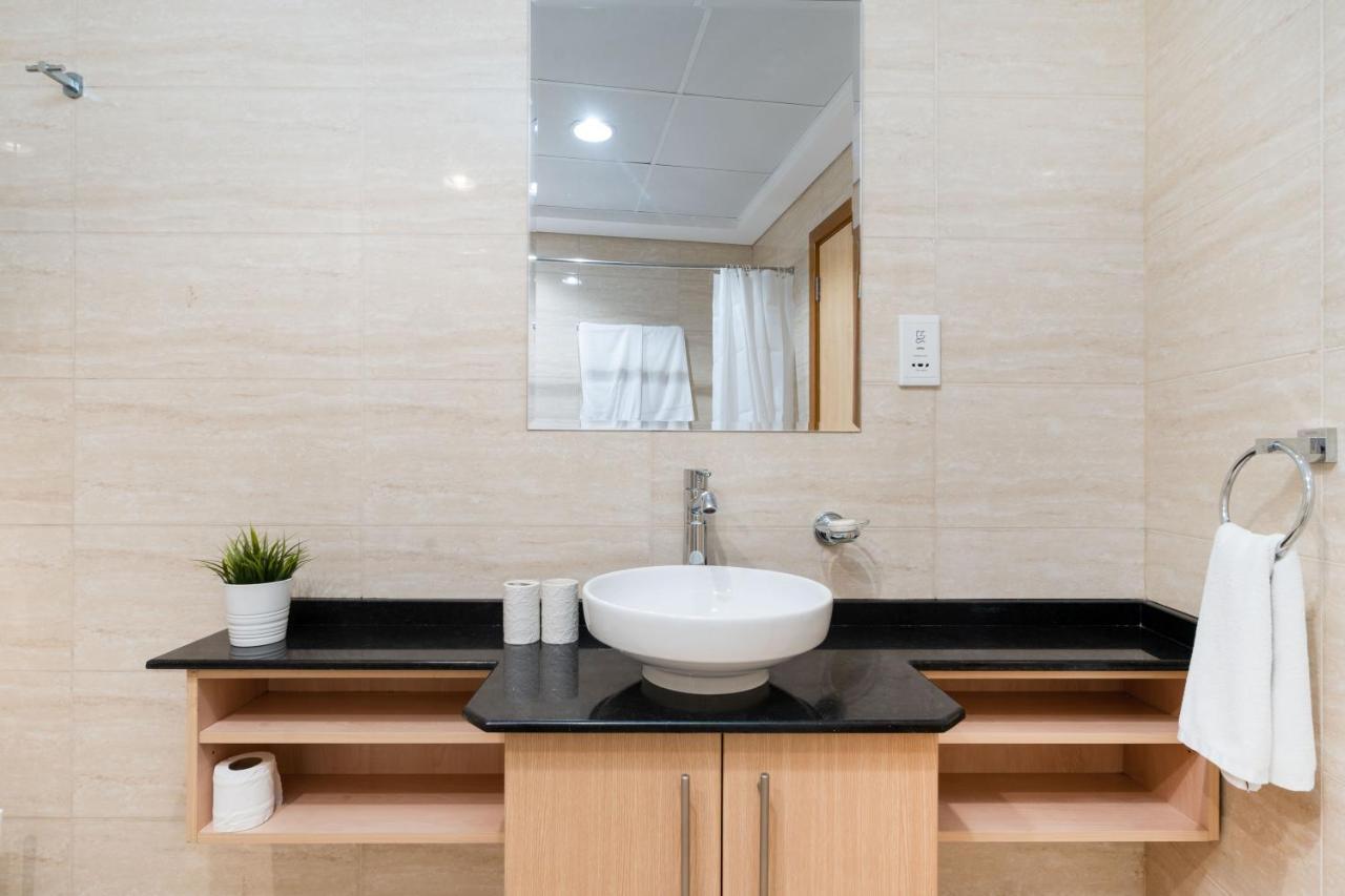White Sage - Incredible Full Sea And Eye View In Marina Apartamento